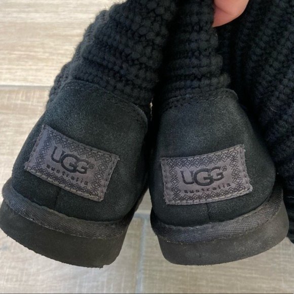 UGG Classic Cardy Black Knit Boots - Picture 7 of 15